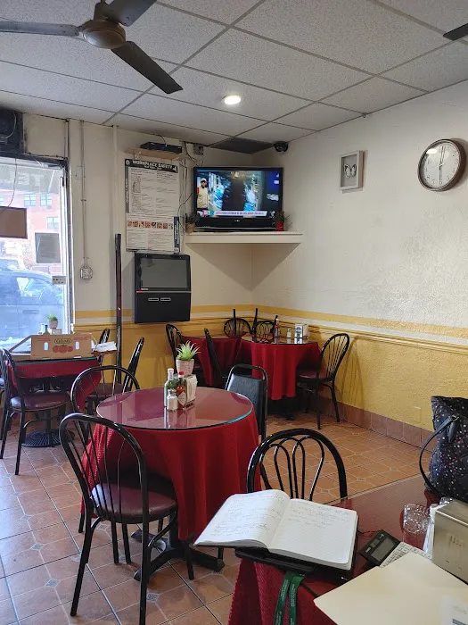 Chely’s Restaurant Picture 7