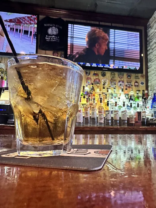 Whiskey Reds Irish Pub Picture 4