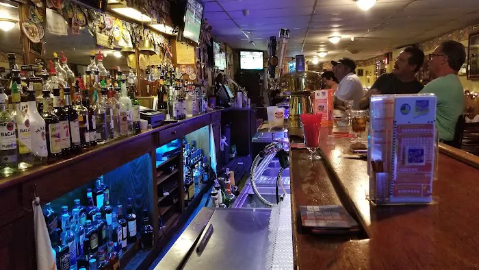 Bay Street Tavern Picture 2