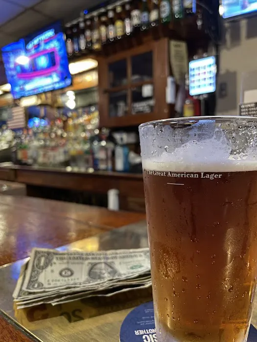 Bay Street Tavern Picture 8
