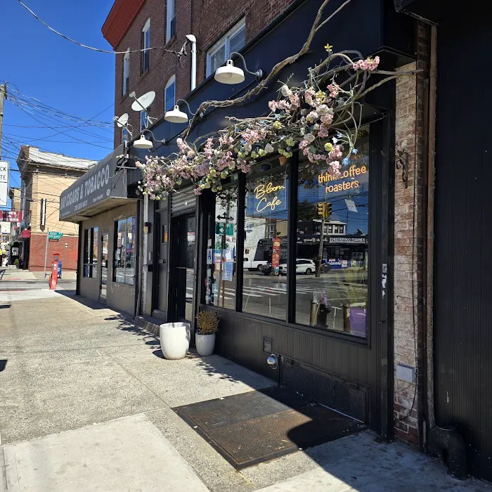 Bloom Cafe Picture 3