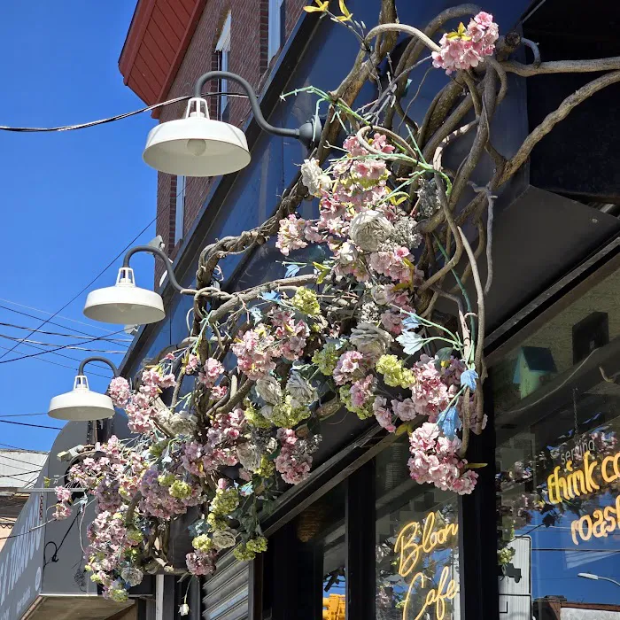 Bloom Cafe Picture 4