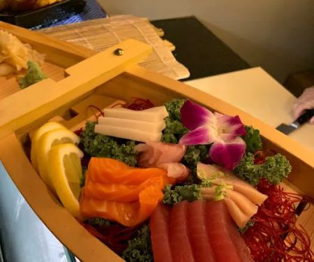 salmon sushi restaurant