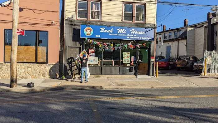 Banh Mi House Picture 7