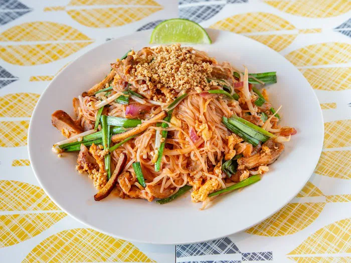 Banhmis & Asian Cuisine Picture 4