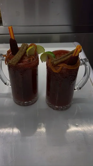 Canelo's Deli & Restaurant Picture 1