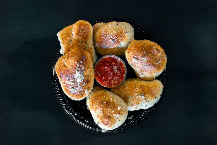 Round Pie Pizza Company Picture 4