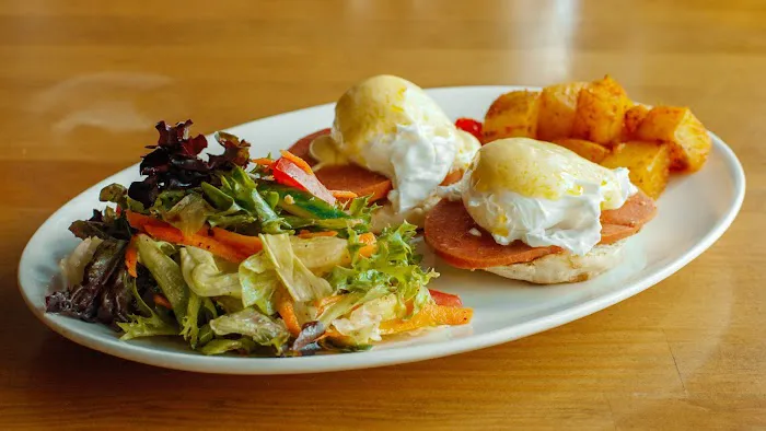 Opera Cafe Lounge Picture 8