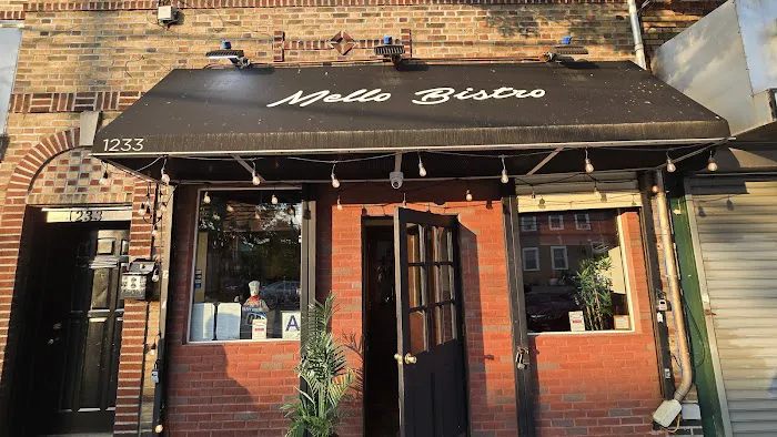 Mello Bistro Picture 10