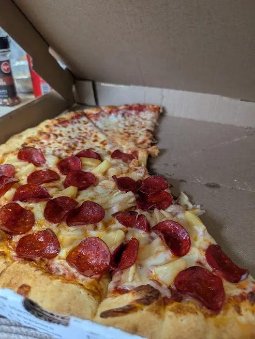 Apna Pizza Burger & Hot Chicken Picture 2