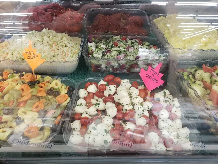 Manor Superette & Bagels Picture 9