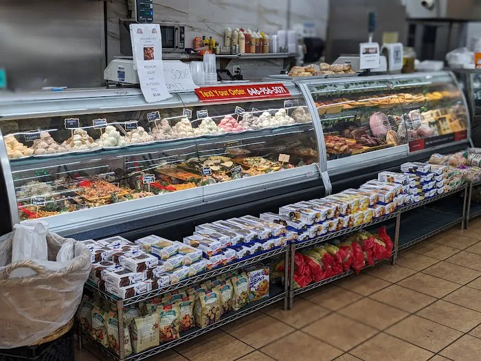 Manor Superette & Bagels Picture 6