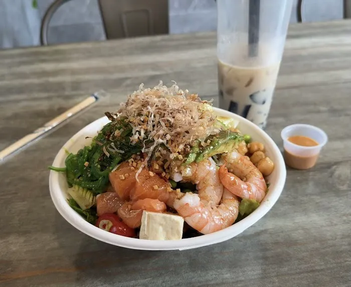 PokeBowl Station -New Dorp Lane Picture 7