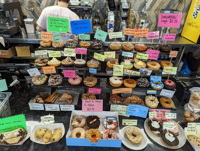 Donut World Picture 7