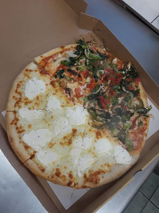 Frank's Bay Pizza Picture 4