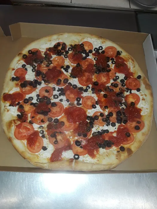 Frank's Bay Pizza Picture 2
