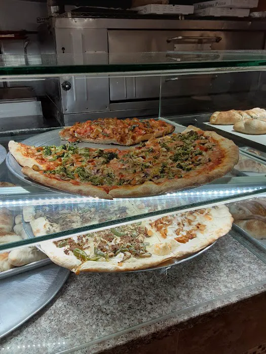 Amalfi Coast Pizzeria and Restaurant Inc Picture 6
