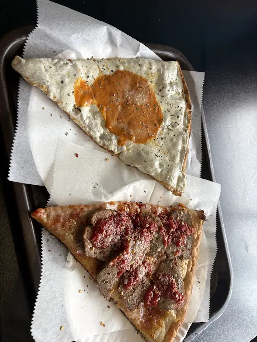 Amalfi Coast Pizzeria and Restaurant Inc Picture 5