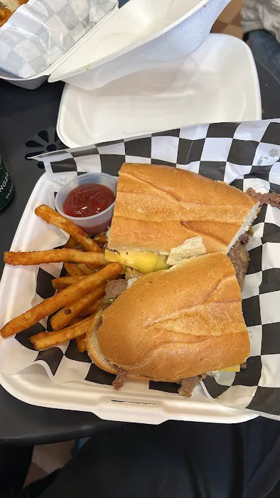Erving's Brisket Delicatessen Picture 4