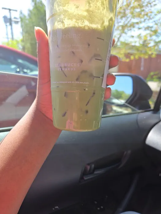Starbucks Picture 5