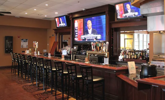 In The Crease Sports Pub Picture 3