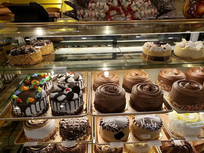 Gencarelli's Bakery Picture 3