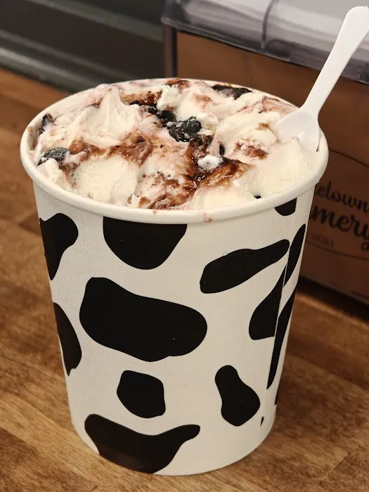 Hometown Creamery Picture 9