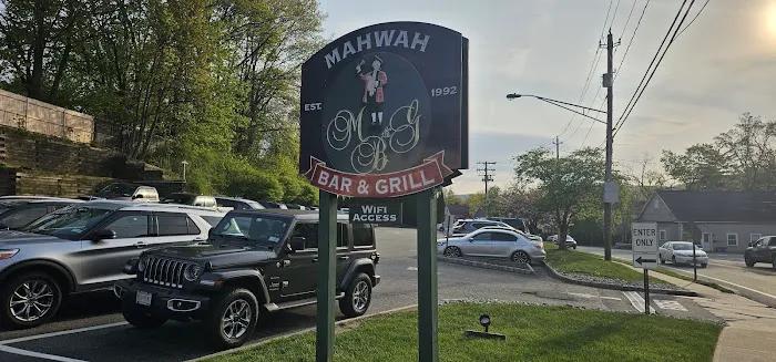 Mahwah Bar & Grill Picture 8