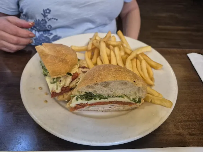 Mahwah Bar & Grill Picture 7