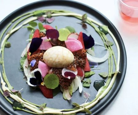 How Brunch Restaurants Use Seasonal Produce for Innovative Dishes