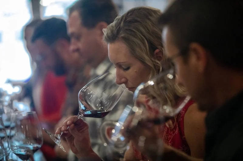 How Wine Bars Are Hosting Educational Tasting Events for Beginners