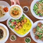 How Mediterranean Restaurants Are Promoting Balanced and Flavorful Menus