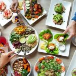 How Vegan and Vegetarian Restaurants Are Expanding in Urban Areas: A Growing Trend