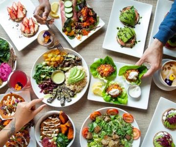 How Vegan and Vegetarian Restaurants Are Expanding in Urban Areas: A Growing Trend