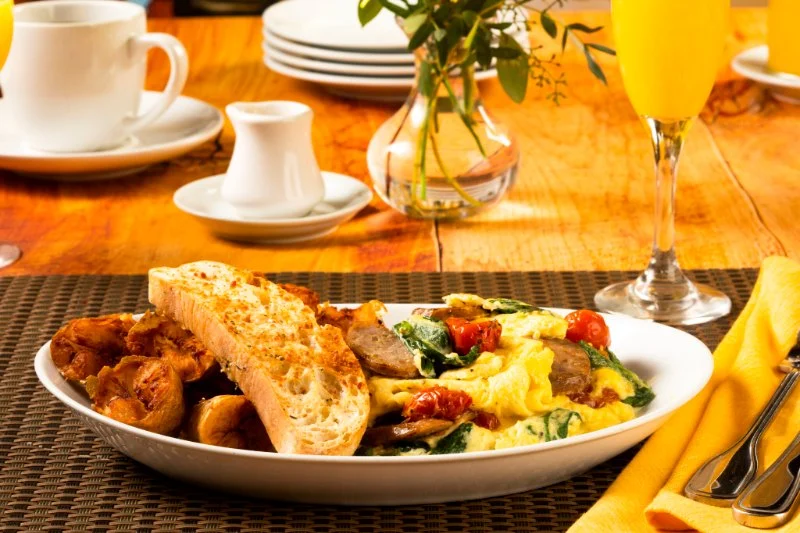 How Brunch Restaurants Are Partnering With Local Producers for Fresh Ingredients