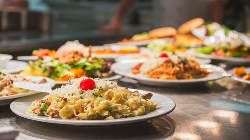 How Fast Food Restaurants Are Adapting Menus to Include Healthier Alternatives