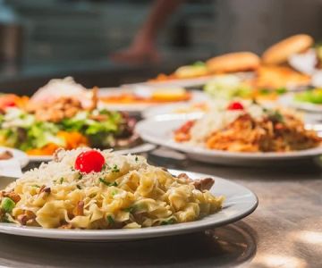 How Fast Food Restaurants Are Adapting Menus to Include Healthier Alternatives