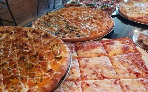 Exploring Pizza Restaurants That Offer Seasonal and Signature Pizzas for Every Taste