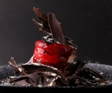 Discovering Dessert Shops That Feature Fusion Desserts Combining Global Flavors