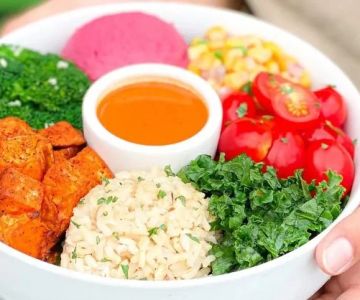 Why More People Are Choosing Plant-Based Dining: The Rise of Vegan and Vegetarian Restaurants