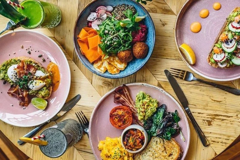 How Brunch Restaurants Are Catering to Health-Conscious Diners Without Sacrificing Flavor