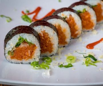 Where to Find the Best Spicy Tuna Sushi Rolls Near Me: A Fiery Japanese Favorite