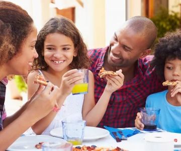 Dining Out with Kids: Best Family-Friendly Restaurants Near Me