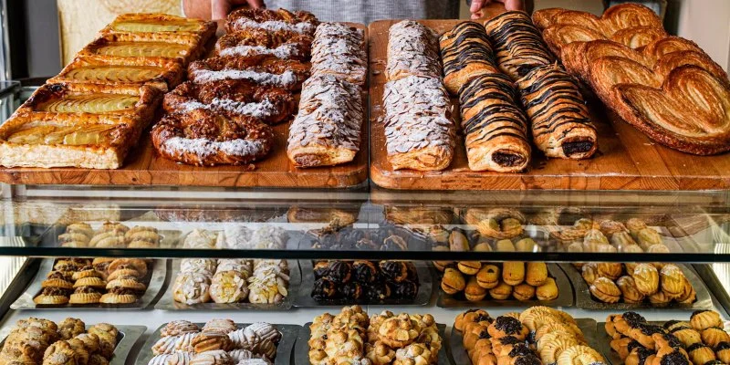Best Bakery Cafes Near Me: Where to Enjoy Fresh Pastries and Hot Coffee - Dine Droop