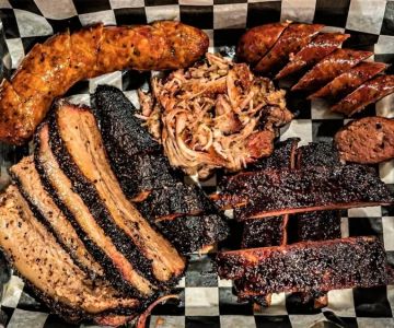 How to Choose the Best Barbecue Joint Near Me: A Guide to Smokin’ Hot BBQ