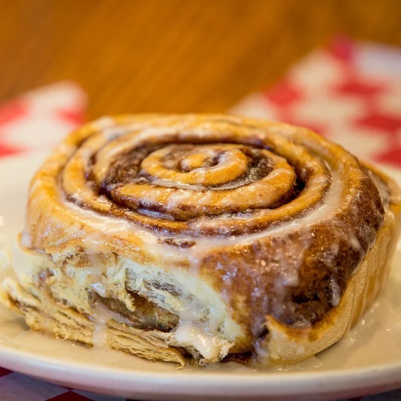 Where to Find the Best Cinnamon Rolls Near Me: A Warm, Sweet, and Sticky Breakfast
