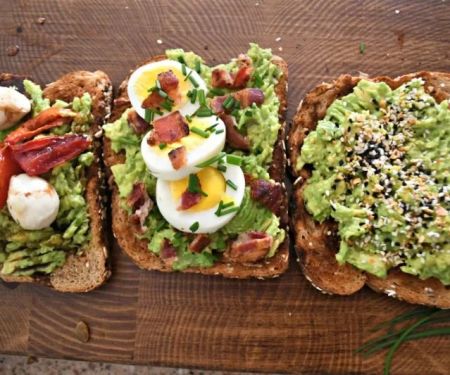 Where to Find the Best Smashed Avocado Toast Near Me: A Trendy and Tasty Breakfast Option