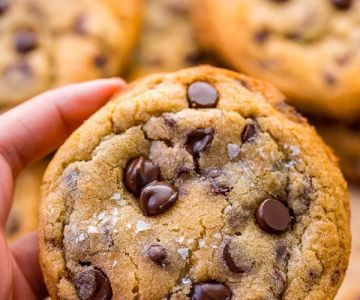 Best Chocolate Chip Cookies Near Me: Where to Find the Best Soft and Gooey Cookies