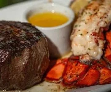 Best Steakhouses Near Me: Where to Get the Juiciest Cuts of Meat