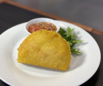 Where to Find the Best Empanadas with Chicken Near Me: A Flavorful Latin Snack